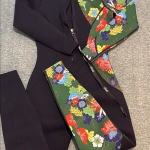 HEVTO MERCURY 1 WETSUIT BLACK Scuba Diver FLORAL WOMEN’S Sixe XS